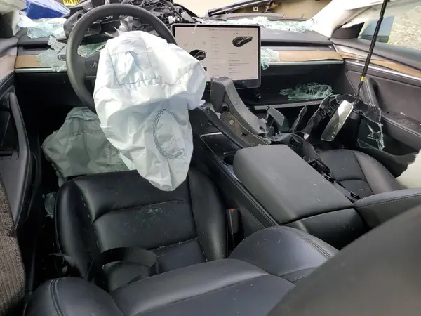 5YJ3E1EA4MF031152 2021 TESLA MODEL 3 - Image 8