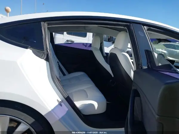 5YJ3E1EA4MF032060 2021 TESLA MODEL 3 - Image 8