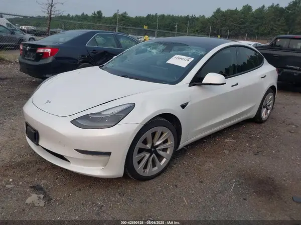 5YJ3E1EA4MF042717 2021 TESLA MODEL 3 - Image 2