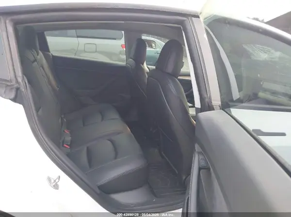 5YJ3E1EA4MF042717 2021 TESLA MODEL 3 - Image 8