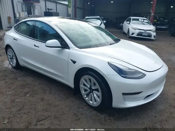 5YJ3E1EA4MF043432 2021 TESLA MODEL 3 - Image 1