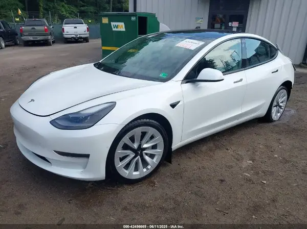 5YJ3E1EA4MF043432 2021 TESLA MODEL 3 - Image 2