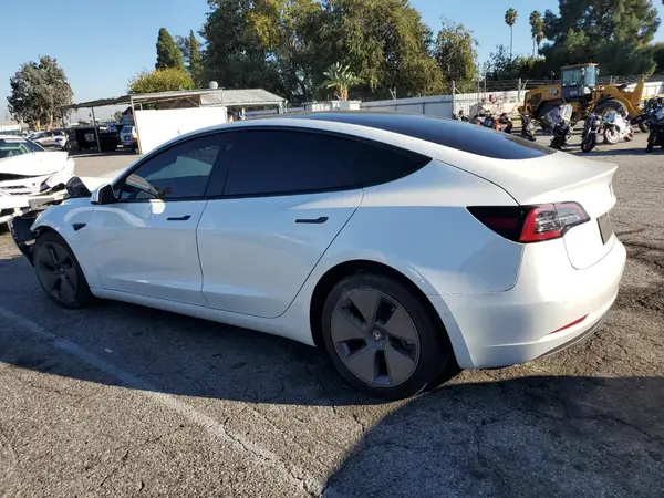 5YJ3E1EA4MF046170 2021 TESLA MODEL 3 - Image 2