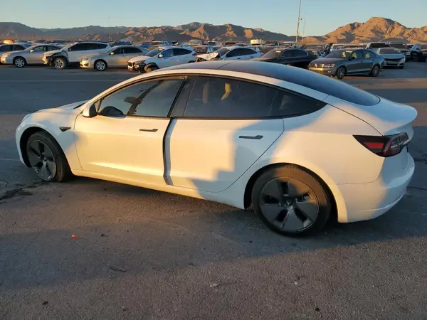 5YJ3E1EA4MF048310 2021 TESLA MODEL 3 - Image 2