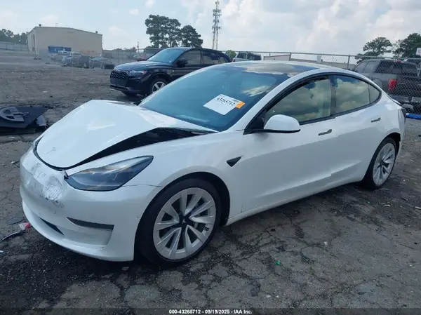 5YJ3E1EA4MF048811 2021 TESLA MODEL 3 - Image 2