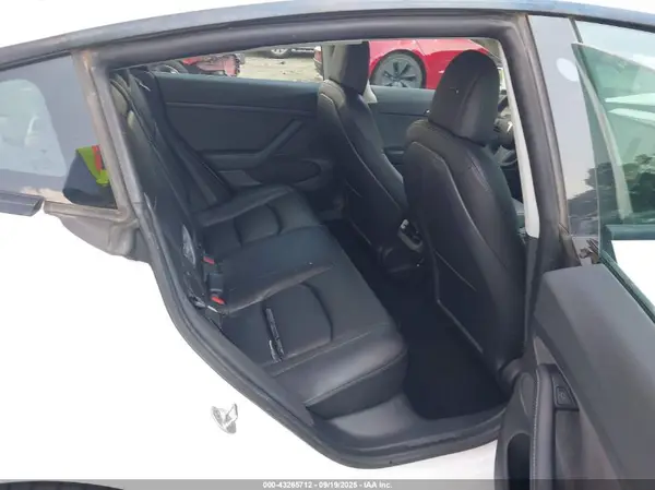 5YJ3E1EA4MF048811 2021 TESLA MODEL 3 - Image 8