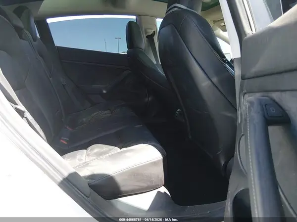 5YJ3E1EA4MF075667 2021 TESLA MODEL 3 - Image 8