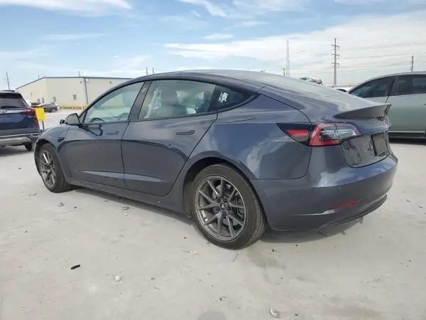 5YJ3E1EA4MF085602 2021 TESLA MODEL 3 - Image 2