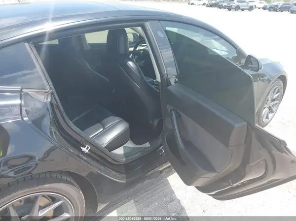 5YJ3E1EA4MF087964 2021 TESLA MODEL 3 - Image 8