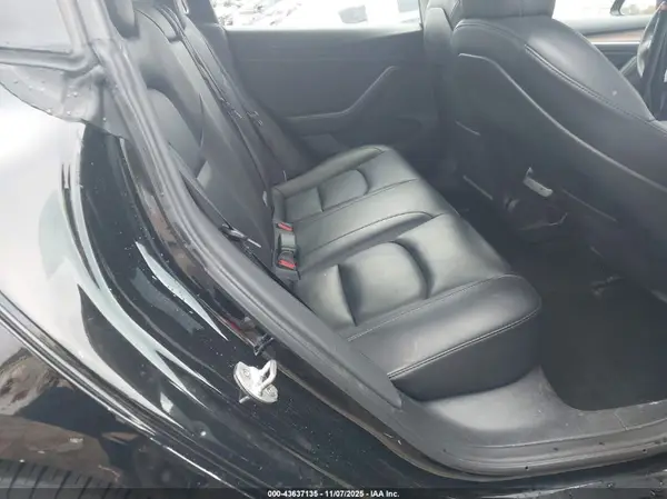5YJ3E1EA4MF092078 2021 TESLA MODEL 3 - Image 8