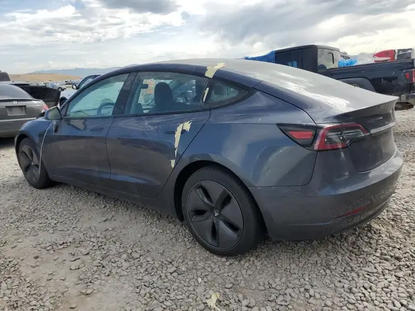 5YJ3E1EA4MF092310 2021 TESLA MODEL 3 - Image 2
