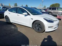 5YJ3E1EA4MF092744 2021 TESLA MODEL 3