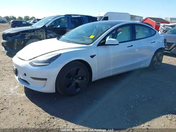 5YJ3E1EA4MF092744 2021 TESLA MODEL 3 - Image 2