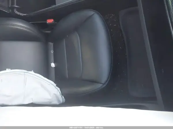 5YJ3E1EA4MF094574 2021 TESLA MODEL 3 - Image 8