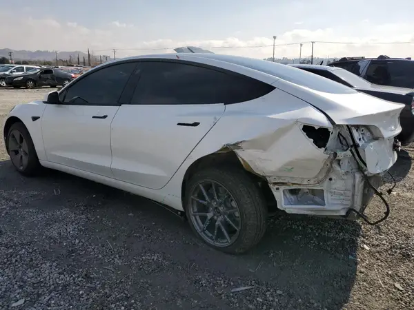 5YJ3E1EA4MF096065 2021 TESLA MODEL 3 - Image 2