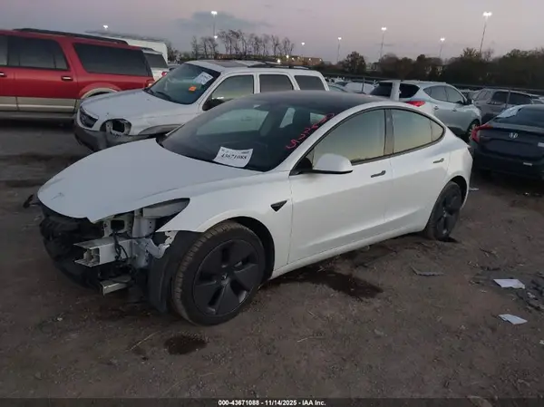 5YJ3E1EA4MF096275 2021 TESLA MODEL 3 - Image 2