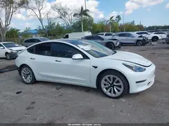5YJ3E1EA4MF099323 2021 TESLA MODEL 3
