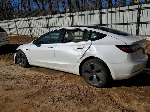 5YJ3E1EA4MF840845 2021 TESLA MODEL 3 - Image 2