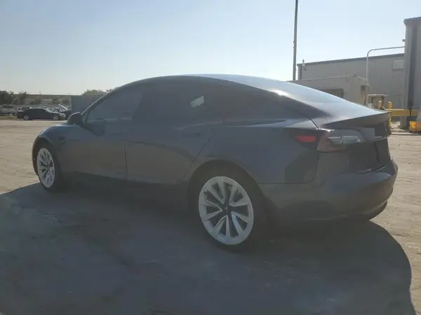 5YJ3E1EA4MF851070 2021 TESLA MODEL 3 - Image 2