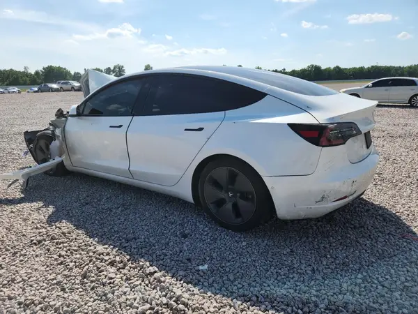 5YJ3E1EA4MF852106 2021 TESLA MODEL 3 - Image 2