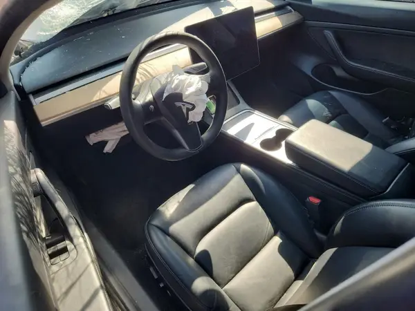 5YJ3E1EA4MF852106 2021 TESLA MODEL 3 - Image 8