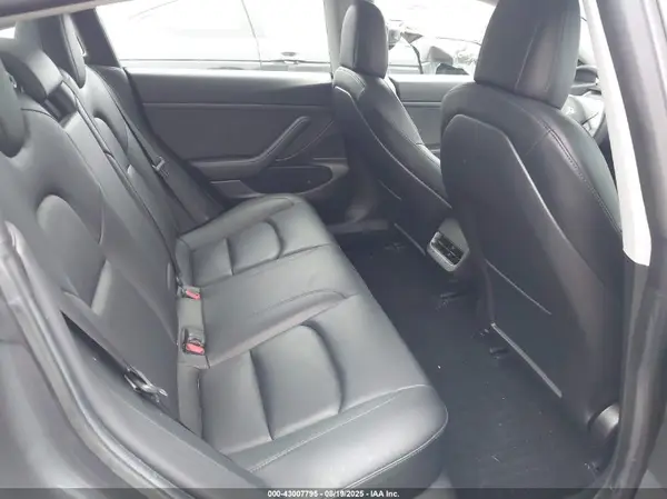 5YJ3E1EA4MF859413 2021 TESLA MODEL 3 - Image 8