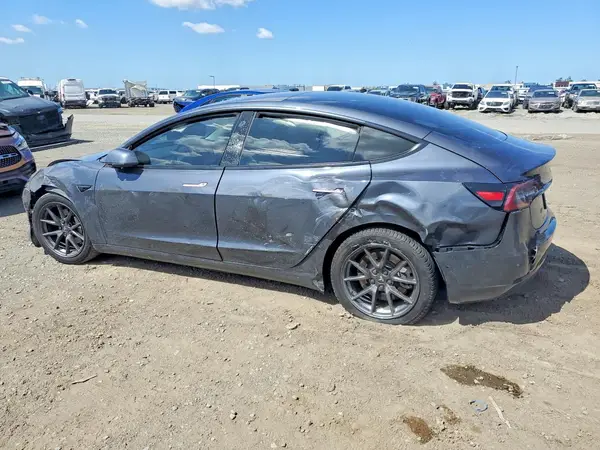 5YJ3E1EA4MF867513 2021 TESLA MODEL 3 - Image 2
