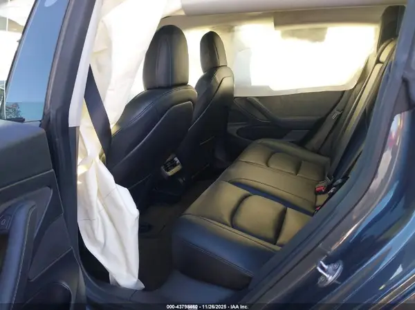 5YJ3E1EA4MF867592 2021 TESLA MODEL 3 - Image 8