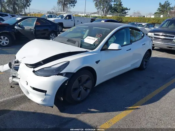 5YJ3E1EA4MF868418 2021 TESLA MODEL 3 - Image 2