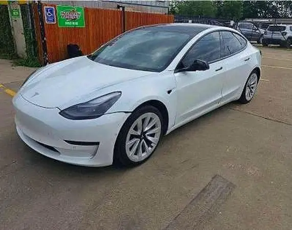 5YJ3E1EA4MF870380 2021 TESLA MODEL 3 - Image 2