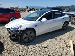 5YJ3E1EA4MF870699 2021 TESLA MODEL 3