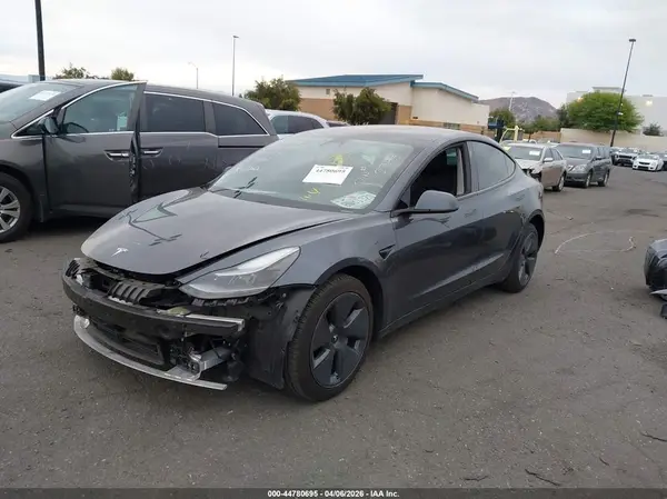 5YJ3E1EA4MF876051 2021 TESLA MODEL 3 - Image 2
