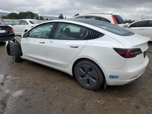 5YJ3E1EA4MF877037 2021 TESLA MODEL 3 - Image 2