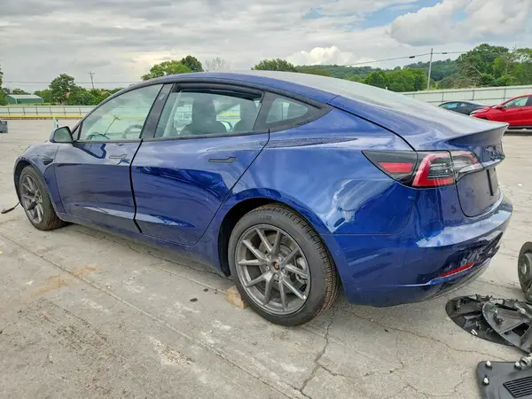 5YJ3E1EA4MF907542 2021 TESLA MODEL 3 - Image 2