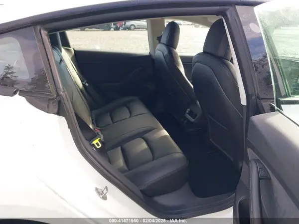 5YJ3E1EA4MF907895 2021 TESLA MODEL 3 - Image 8