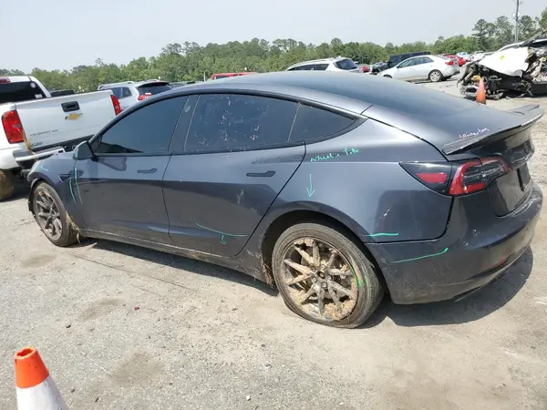 5YJ3E1EA4MF914877 2021 TESLA MODEL 3 - Image 2