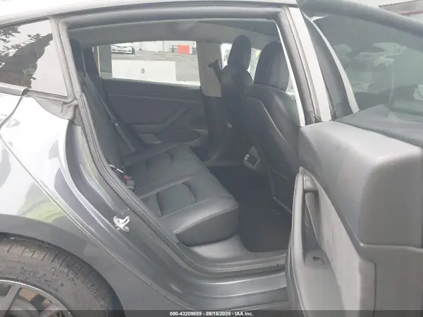 5YJ3E1EA4MF919335 2021 TESLA MODEL 3 - Image 8