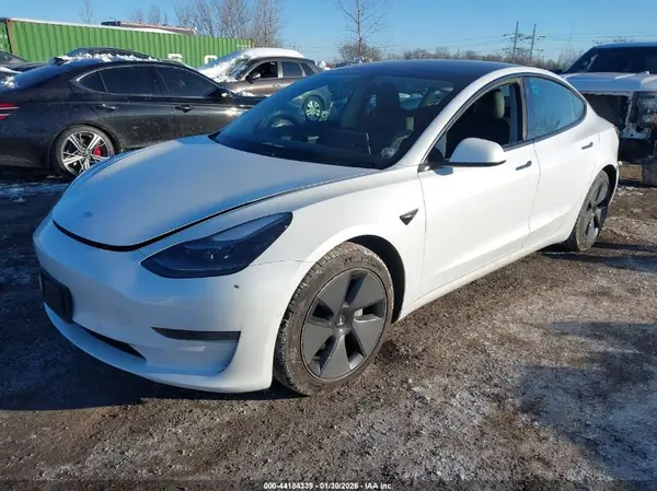 5YJ3E1EA4MF919903 2021 TESLA MODEL 3 - Image 2