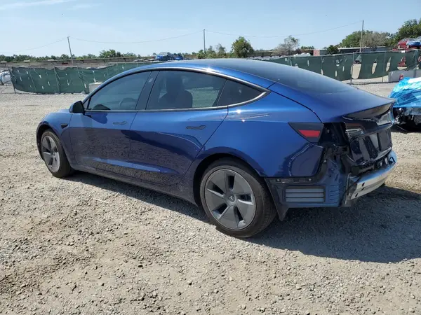 5YJ3E1EA4MF922736 2021 TESLA MODEL 3 - Image 2