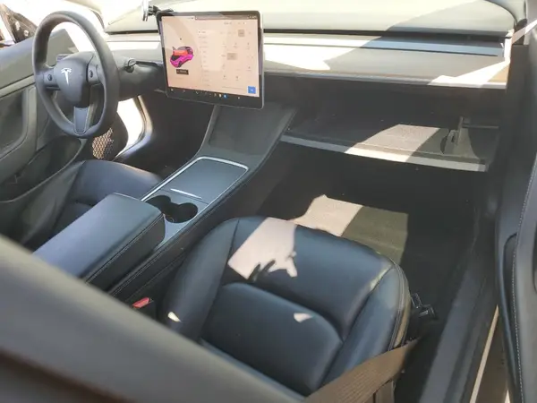 5YJ3E1EA4MF939696 2021 TESLA MODEL 3 - Image 8