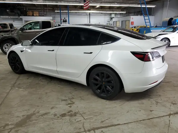 5YJ3E1EA4MF943036 2021 TESLA MODEL 3 - Image 2