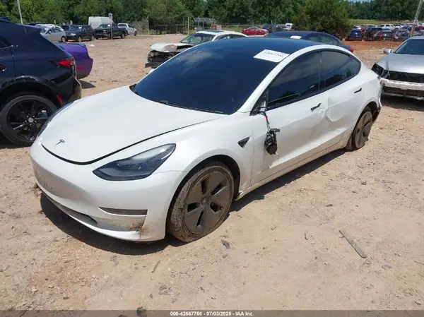 5YJ3E1EA4MF976263 2021 TESLA MODEL 3 - Image 2