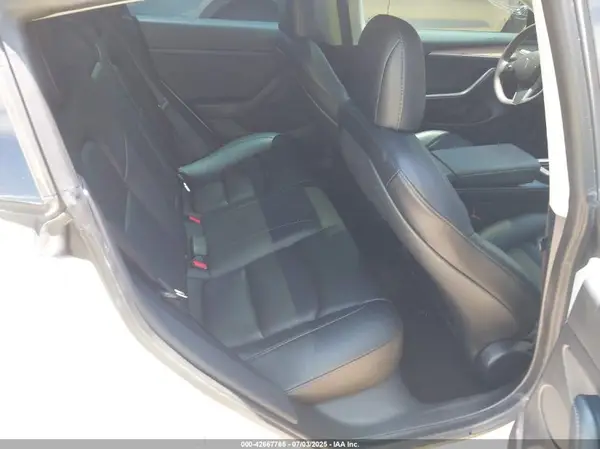 5YJ3E1EA4MF976263 2021 TESLA MODEL 3 - Image 8