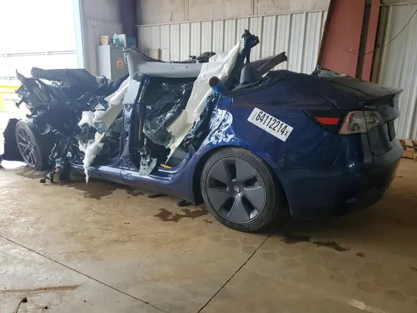 5YJ3E1EA4MF976781 2021 TESLA MODEL 3 - Image 2