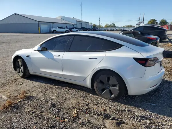 5YJ3E1EA4MF977980 2021 TESLA MODEL 3 - Image 2