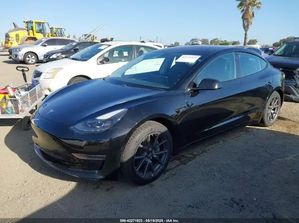 5YJ3E1EA4MF982032 2021 TESLA MODEL 3 - Image 2