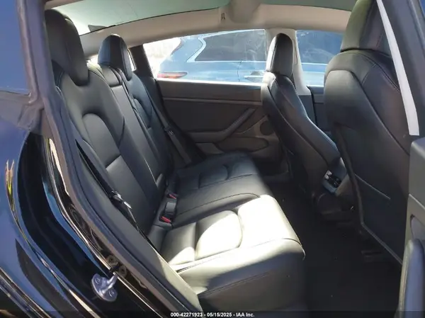 5YJ3E1EA4MF982032 2021 TESLA MODEL 3 - Image 8