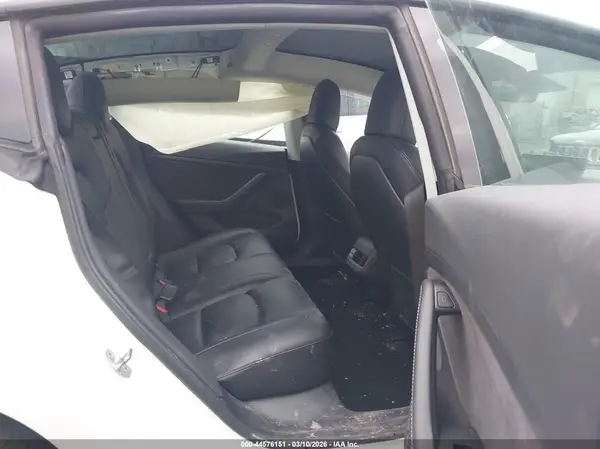 5YJ3E1EA4MF982225 2021 TESLA MODEL 3 - Image 8