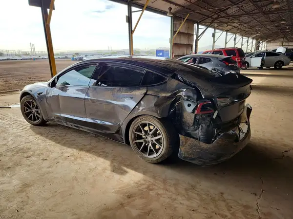 5YJ3E1EA4MF986145 2021 TESLA MODEL 3 - Image 2