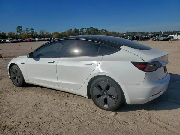 5YJ3E1EA4MF987618 2021 TESLA MODEL 3 - Image 2